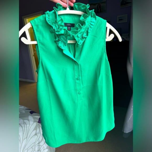 J. Crew Tops - XXS J crew sleeveless blouse with ruffles
